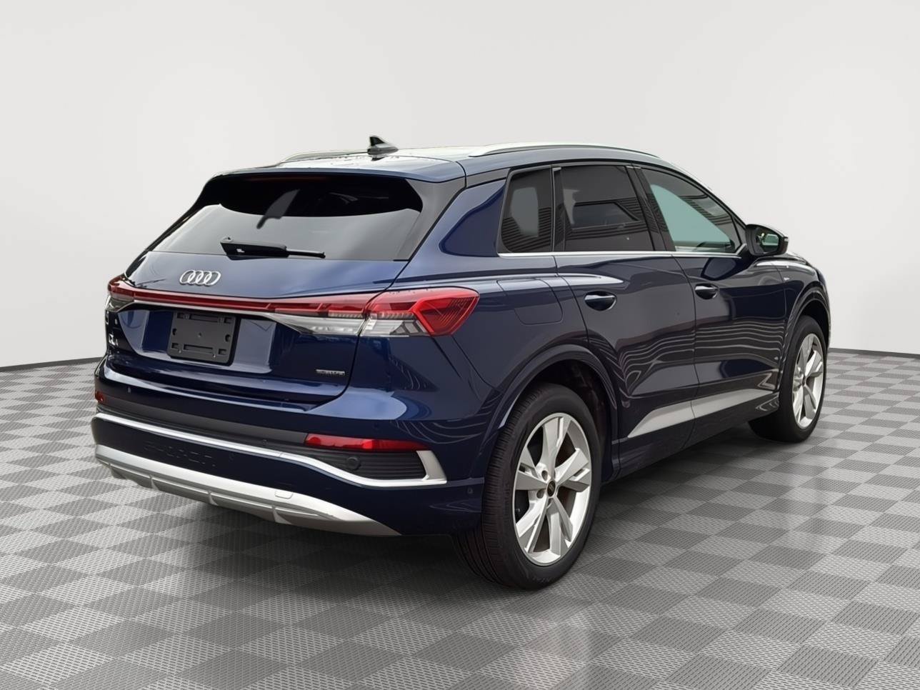 Used 2023 Audi Q4 e-tron Prestige w/ 20" Wheel Package AWD/4WD image 5