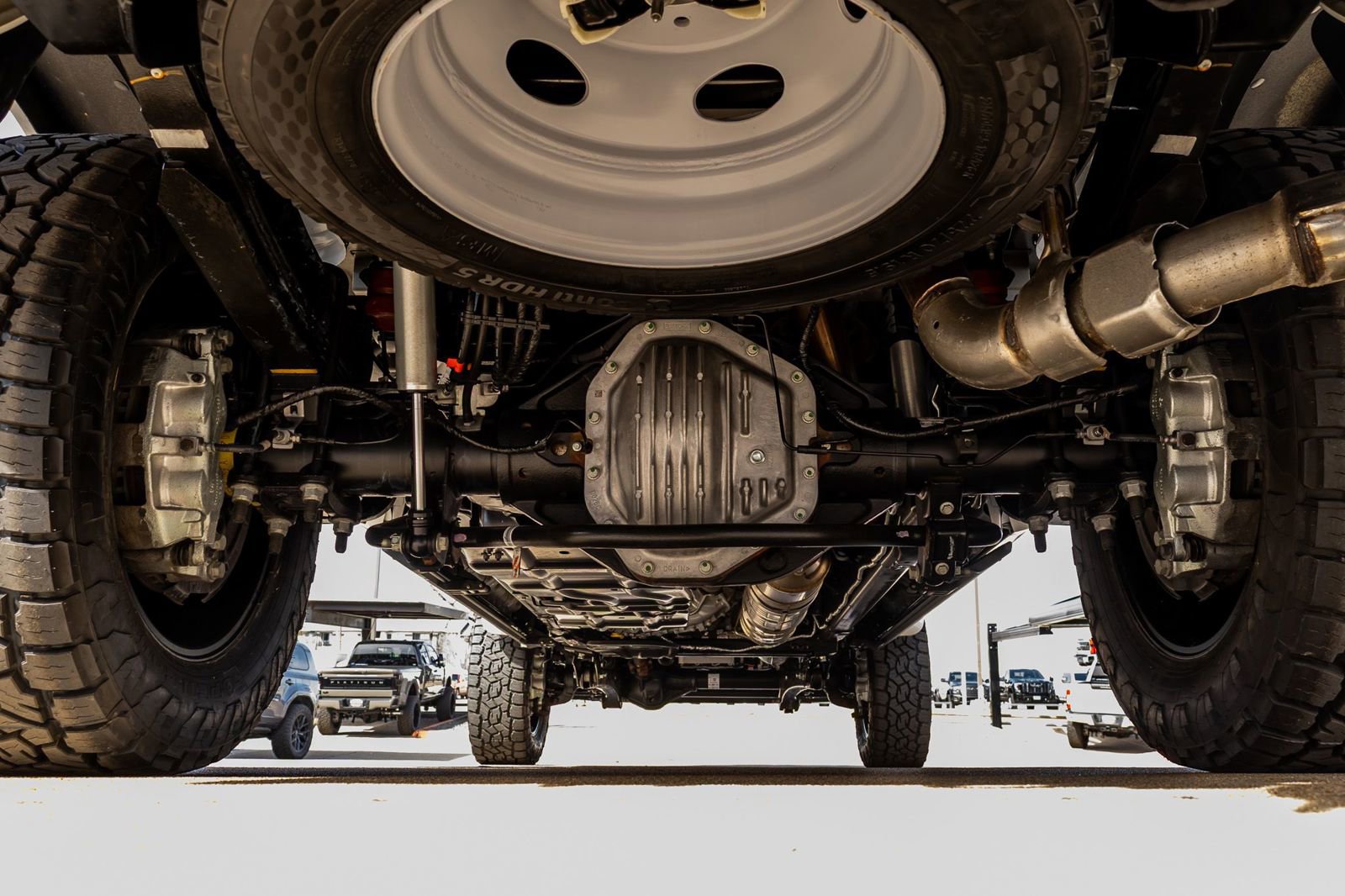 Used 2025 Ford F450 Platinum w/ Platinum Plus Package image 16