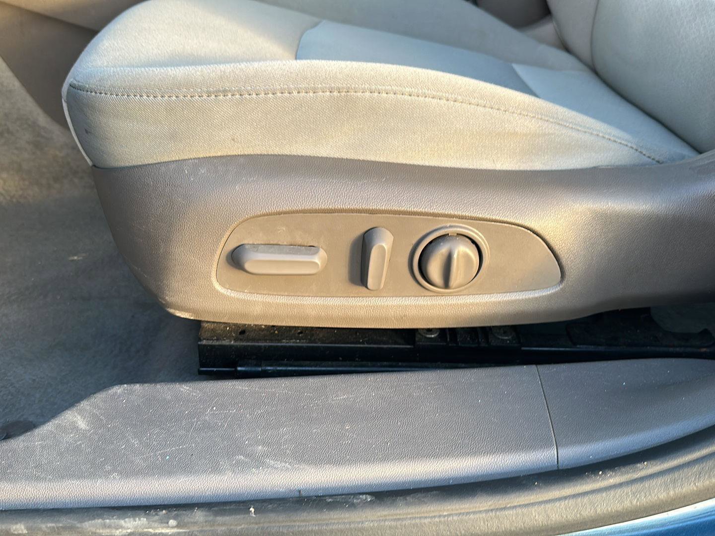 Used 2025 Chevrolet Malibu LT image 12