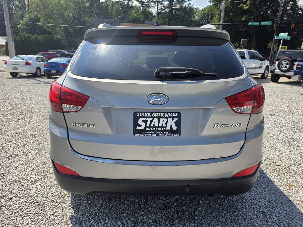 Used 2010 Hyundai Tucson GLS w/ Popular Equipment Pkg 2 FWD image 4
