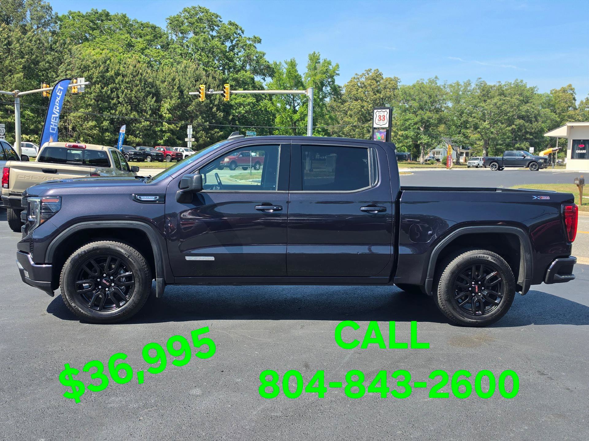 Used 2022 GMC Sierra 1500 Elevation w/ X31 Off-Road Package AWD/4WD image 2