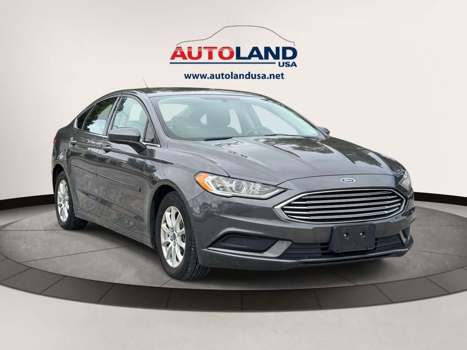 Used 2017 Ford Fusion S FWD image 2
