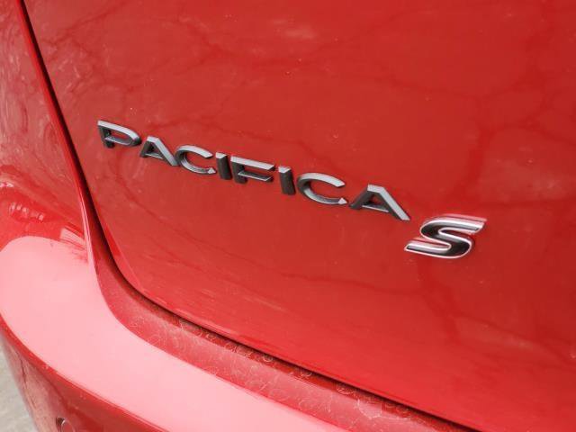 Used 2024 Chrysler Pacifica Premium image 35