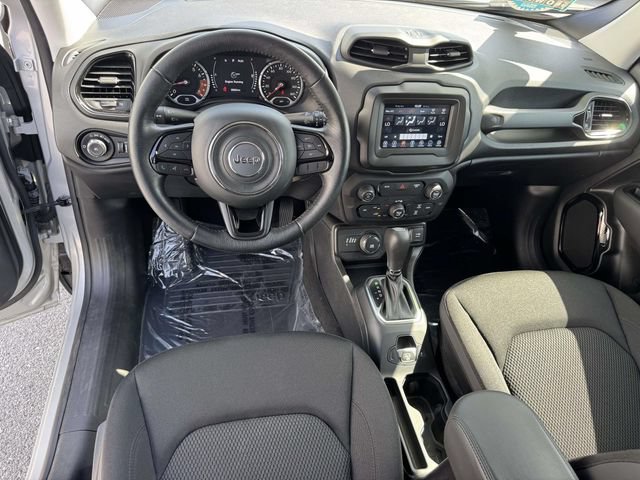 Used 2020 Jeep Renegade Altitude AWD/4WD image 19