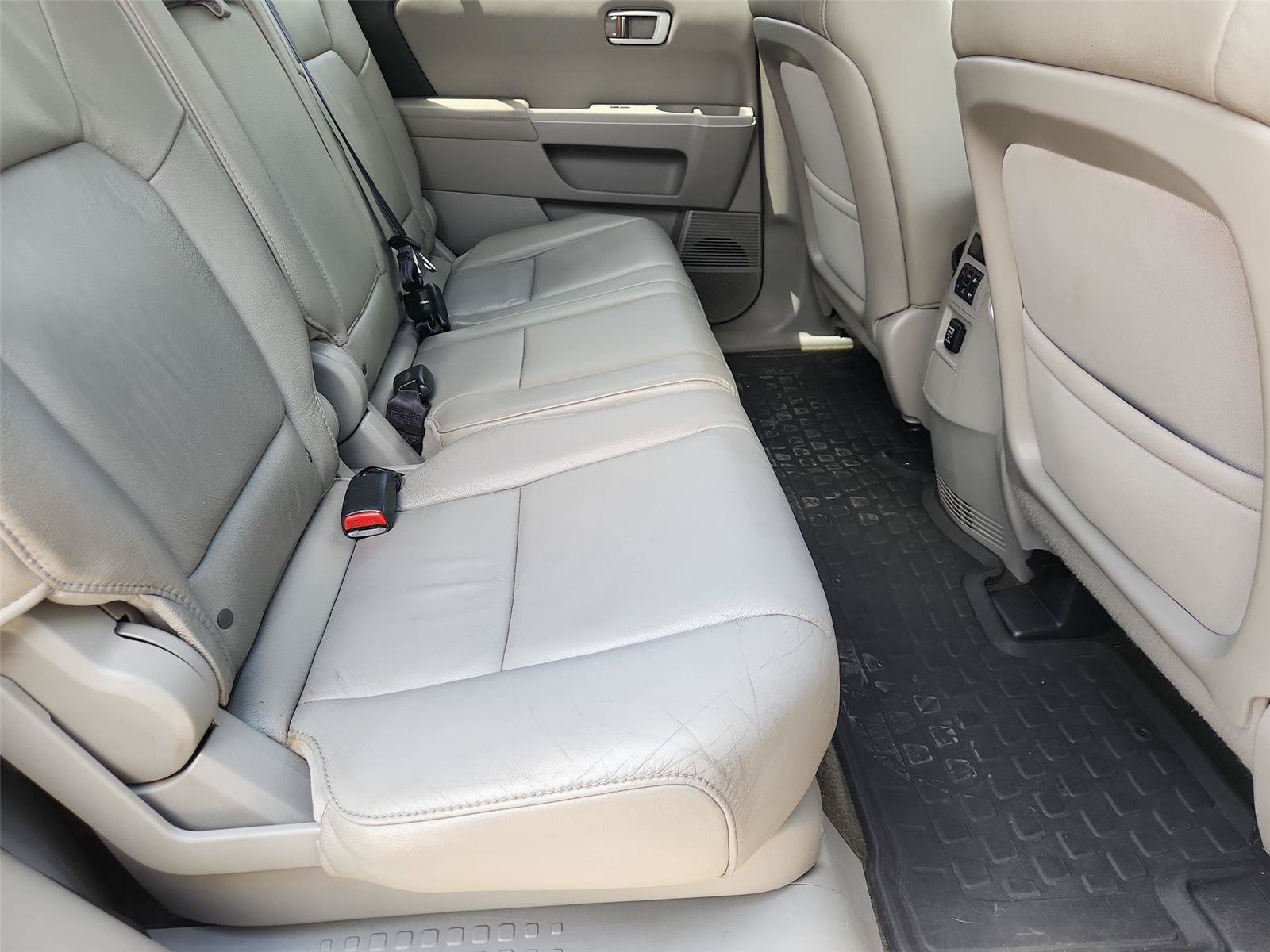 Used 2015 Honda Pilot EX-L image 25