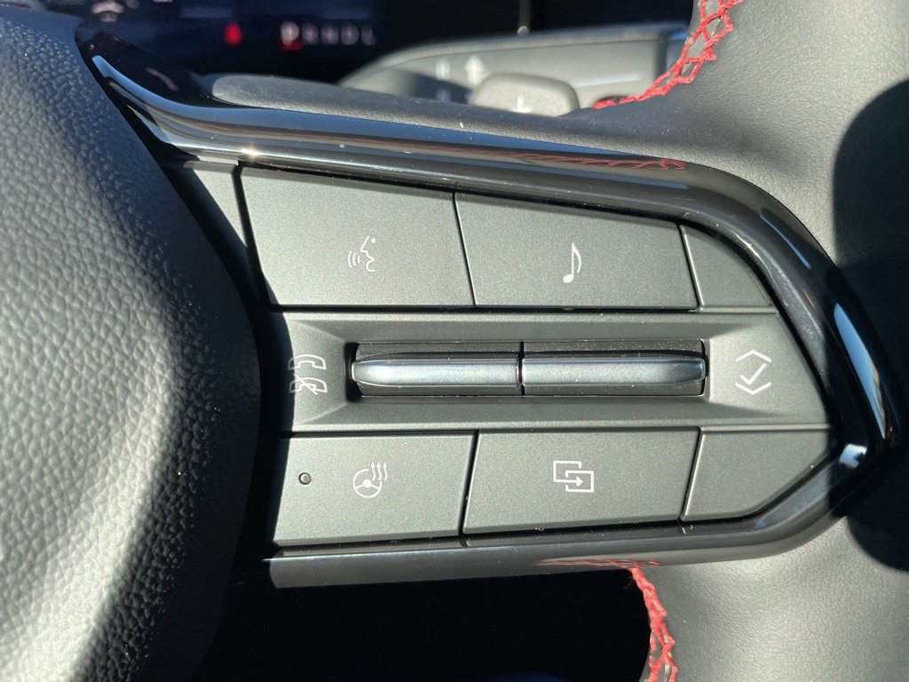 New 2026 Chevrolet Traverse RS image 8