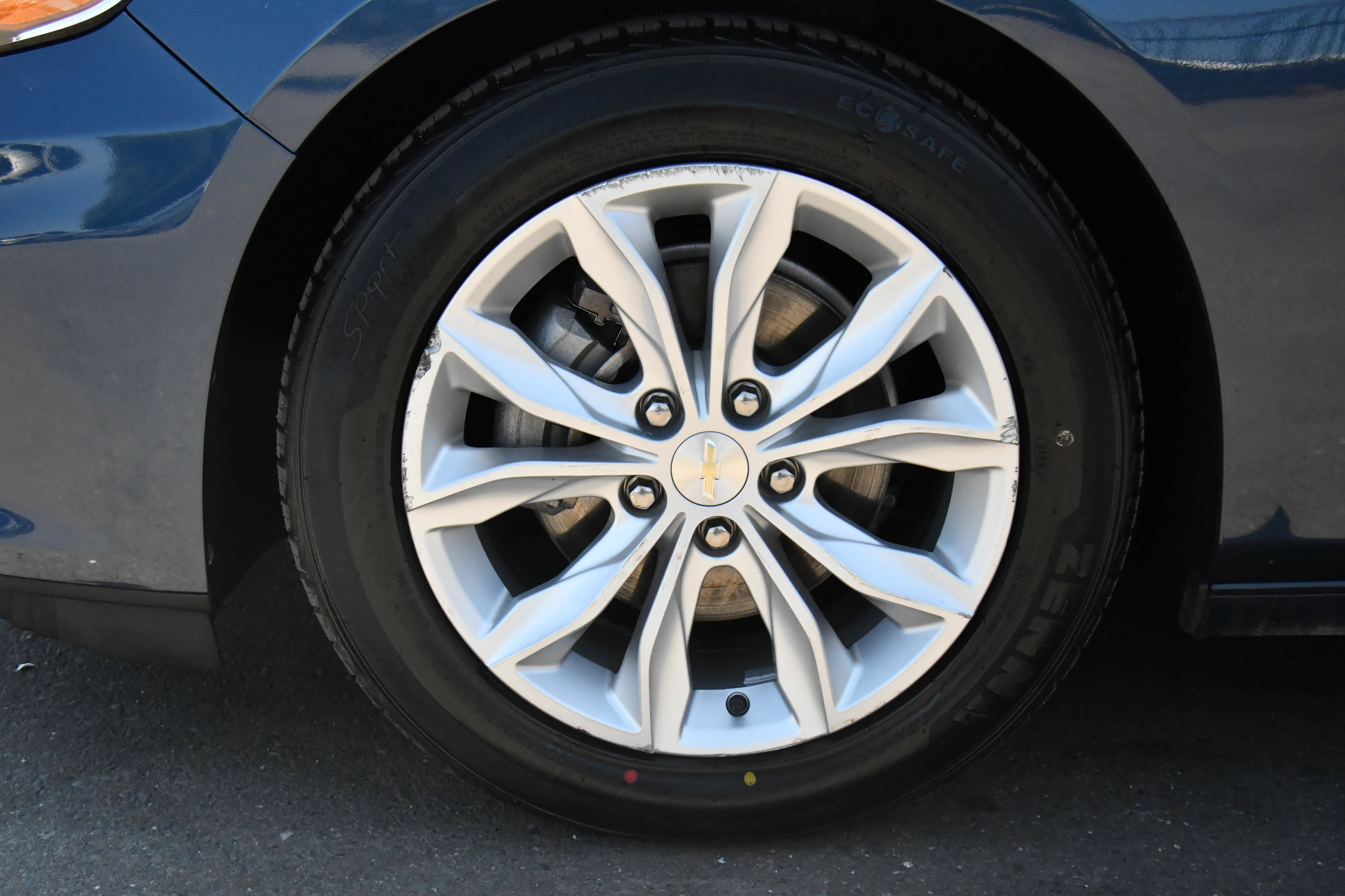 Used 2020 Chevrolet Malibu LT FWD image 12