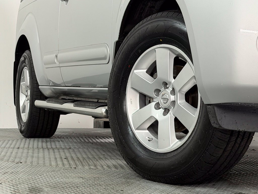 Used 2012 Nissan Pathfinder SV RWD image 17