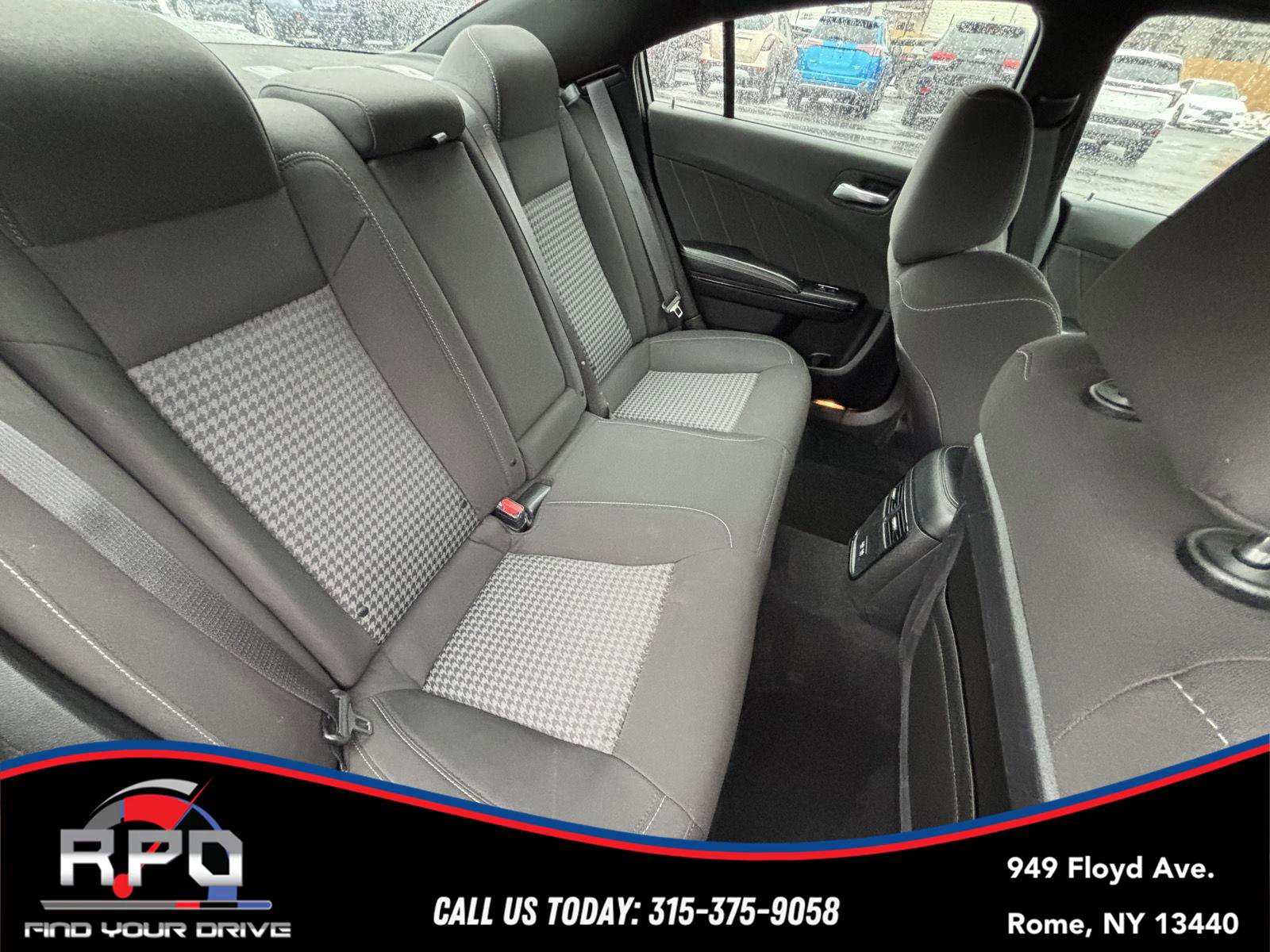 Used 2022 Dodge Charger GT image 30