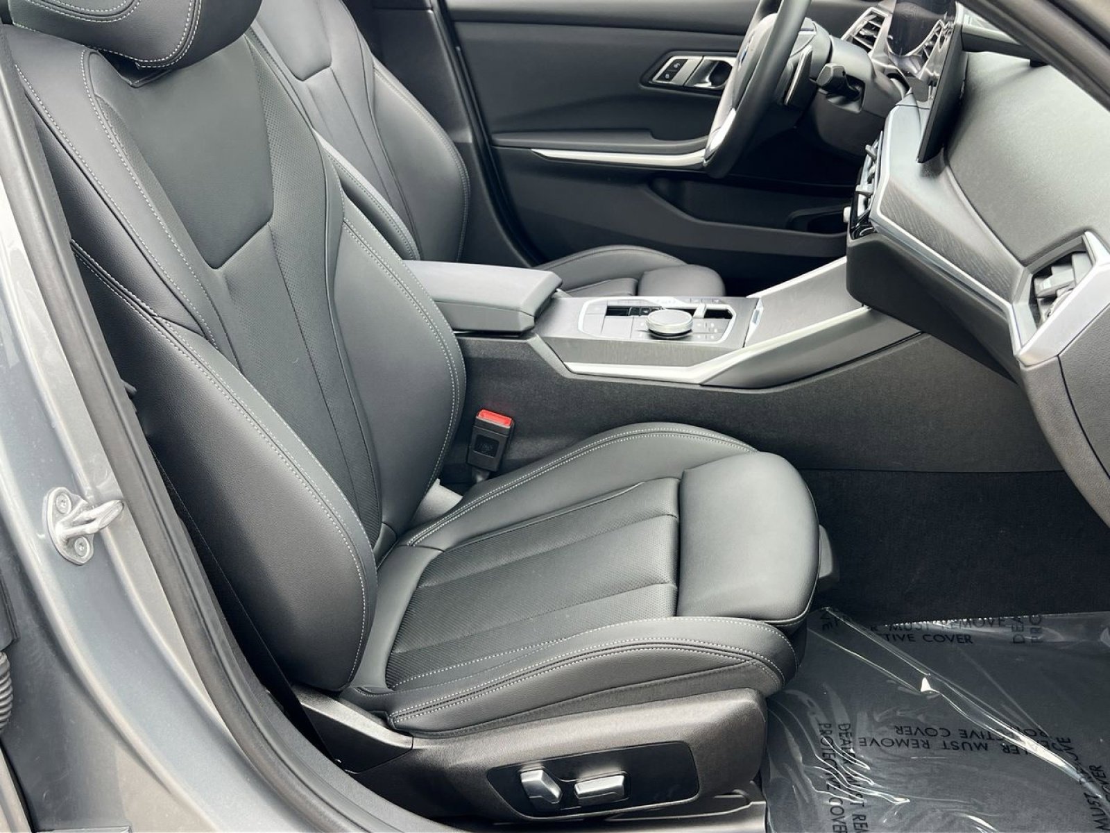 Used 2023 BMW 330i xDrive Sedan w/ Driving Assistance Package image 30