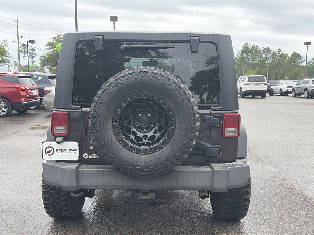 Used 2013 Jeep Wrangler Sport AWD/4WD image 6