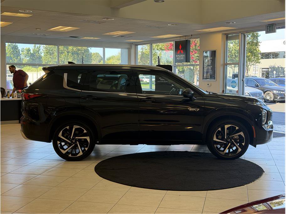 Used 2023 Mitsubishi Outlander SEL AWD/4WD image 4
