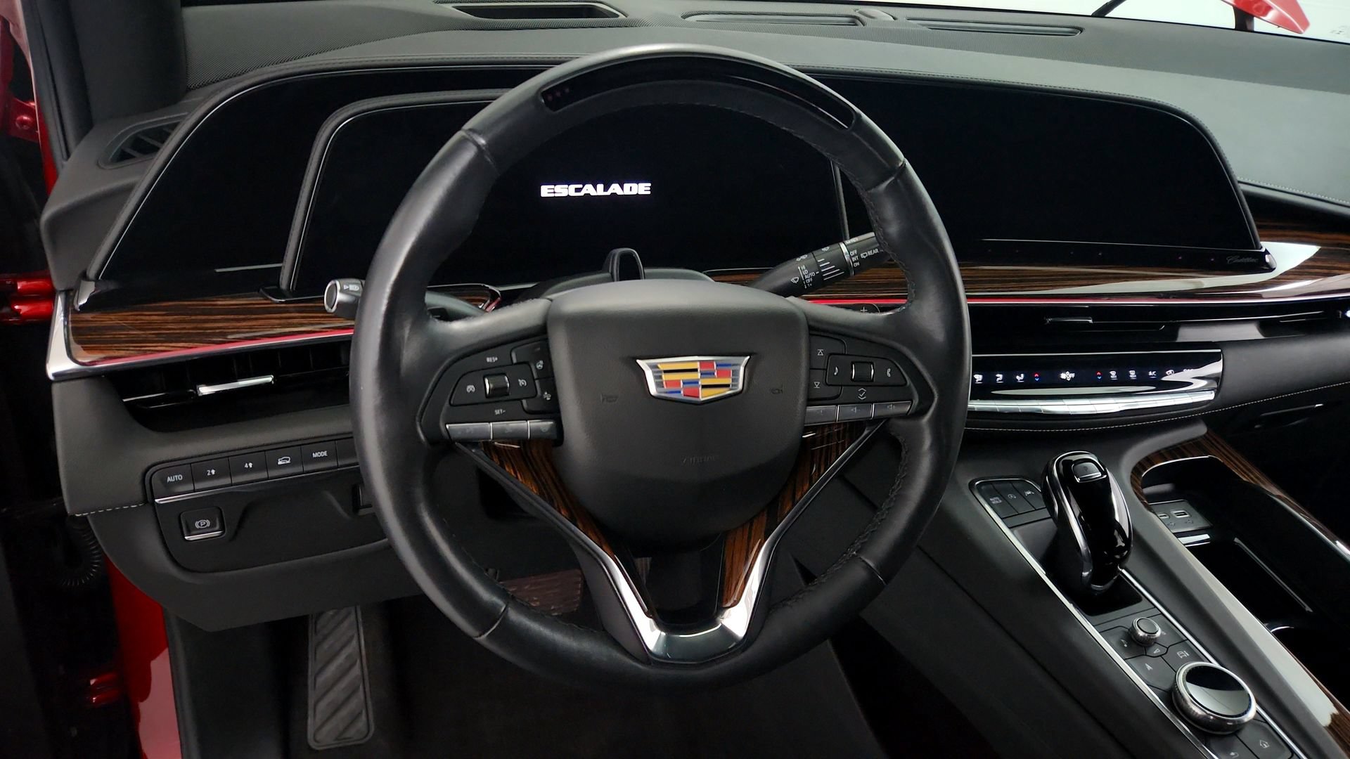 Certified 2023 Cadillac Escalade Premium Luxury w/ LPO, Floor Liner Package AWD/4WD image 18