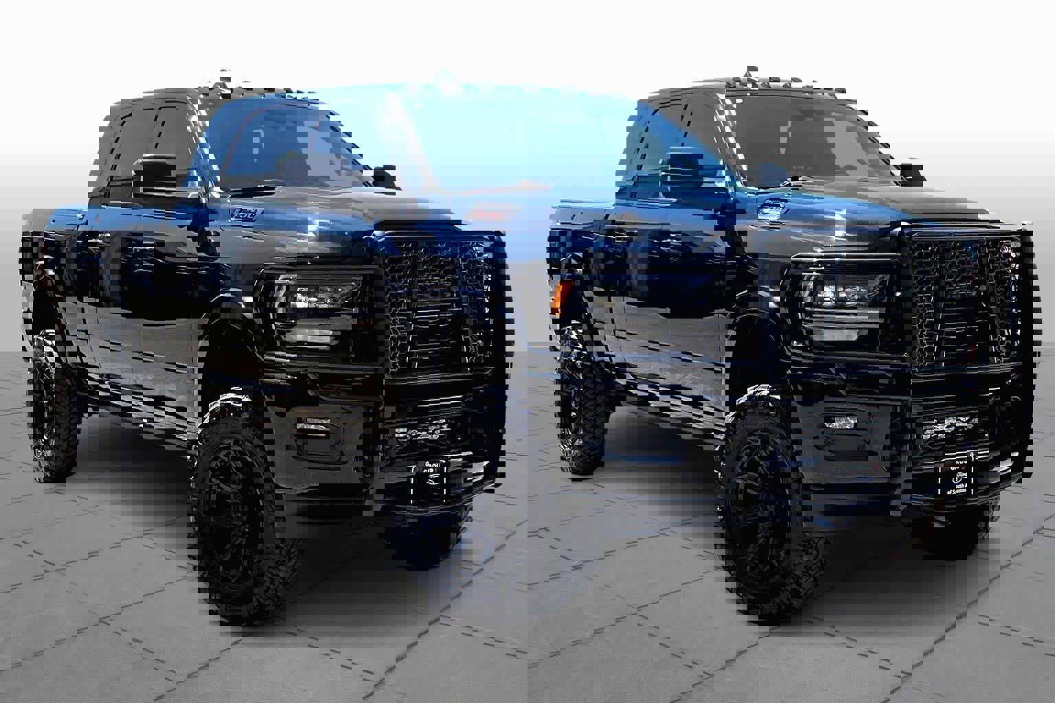 Used 2020 RAM 2500 Limited image 3