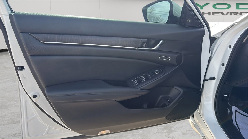 Used 2022 Honda Accord EX-L image 49