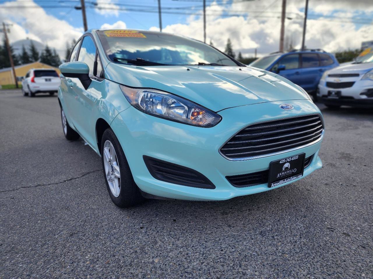 Used 2018 Ford Fiesta SE image 2
