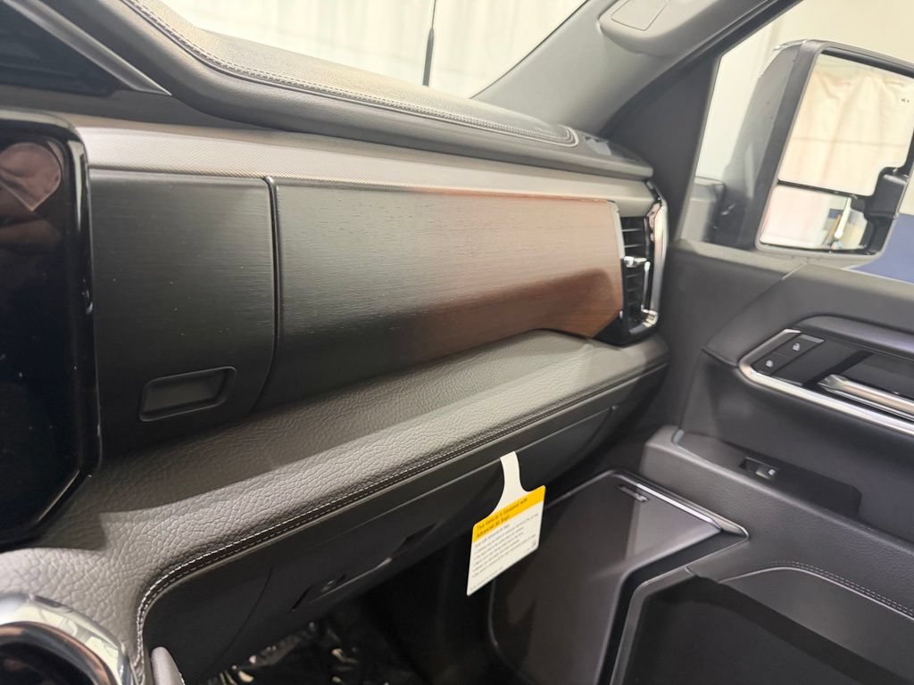 New 2026 GMC Sierra 2500 Denali w/ Denali Reserve Package AWD/4WD image 25