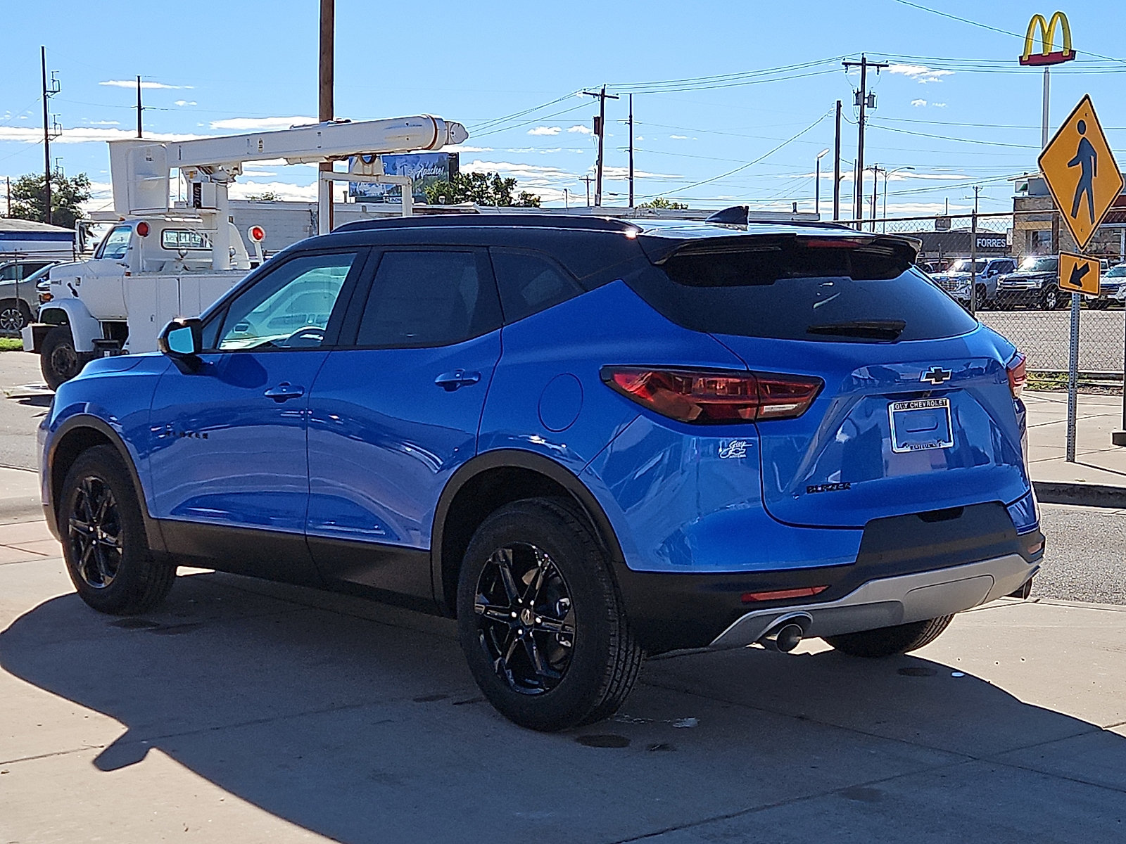 New 2026 Chevrolet Blazer LT w/ Midnight/Sport Edition FWD image 3
