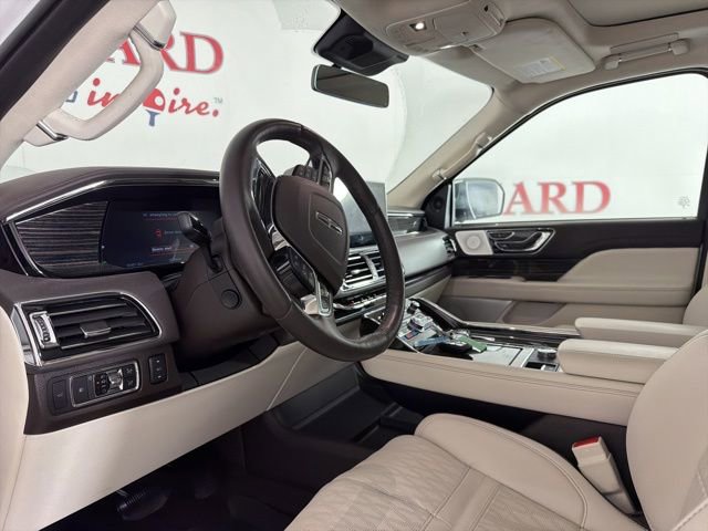 Used 2024 Lincoln Navigator Black Label image 12