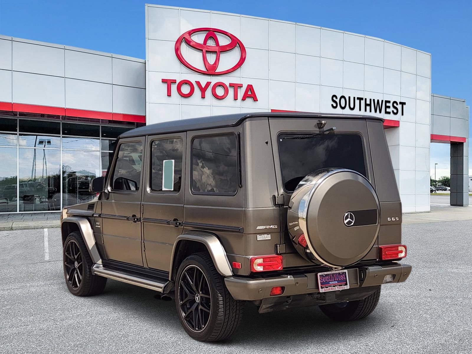 Used 2017 Mercedes-Benz G 65 AMG 4MATIC image 4