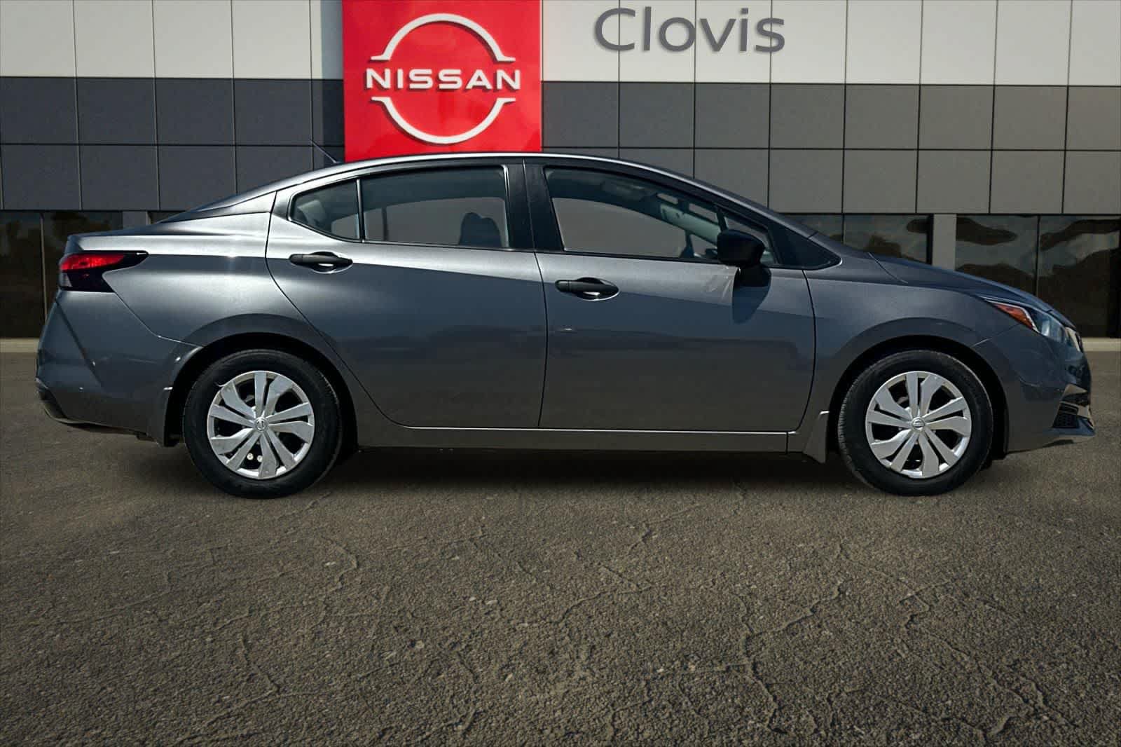 Used 2020 Nissan Versa S FWD image 9
