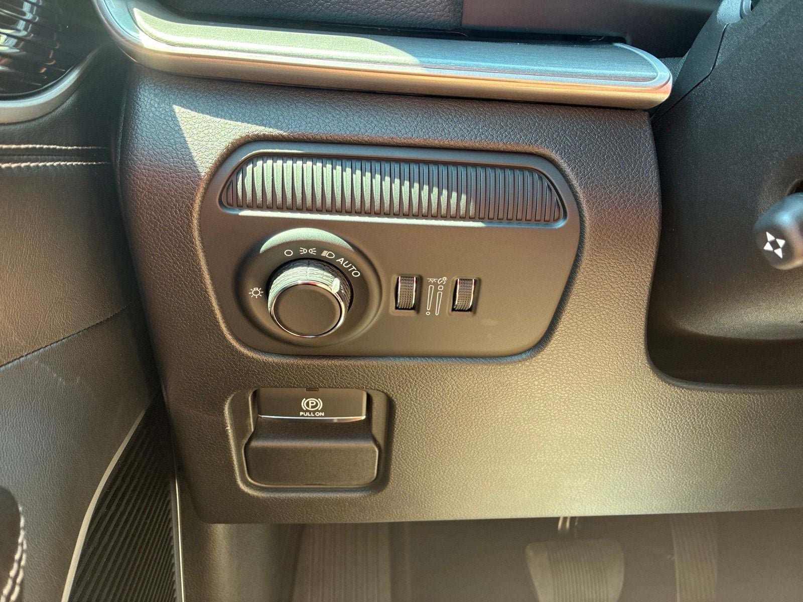 New 2026 Jeep Grand Wagoneer L Limited AWD/4WD image 31