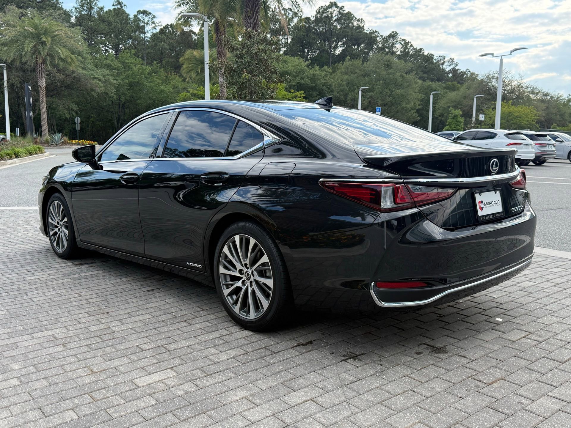 Used 2020 Lexus ES 300h w/ Premium Package FWD image 10