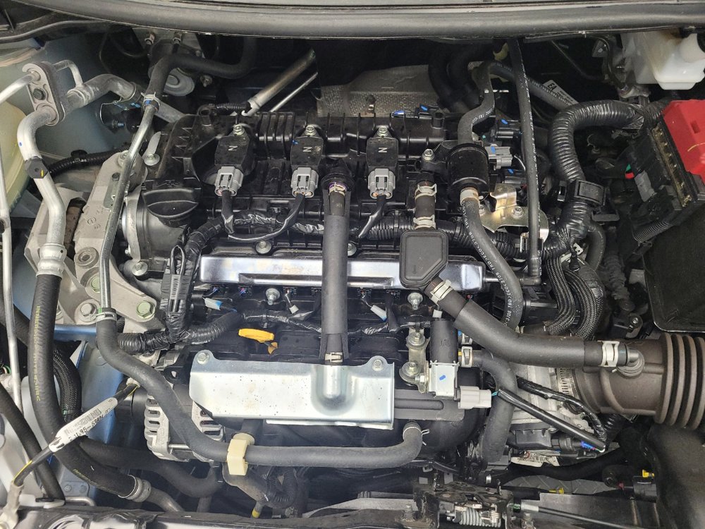 Used 2024 Nissan Versa SV image 30