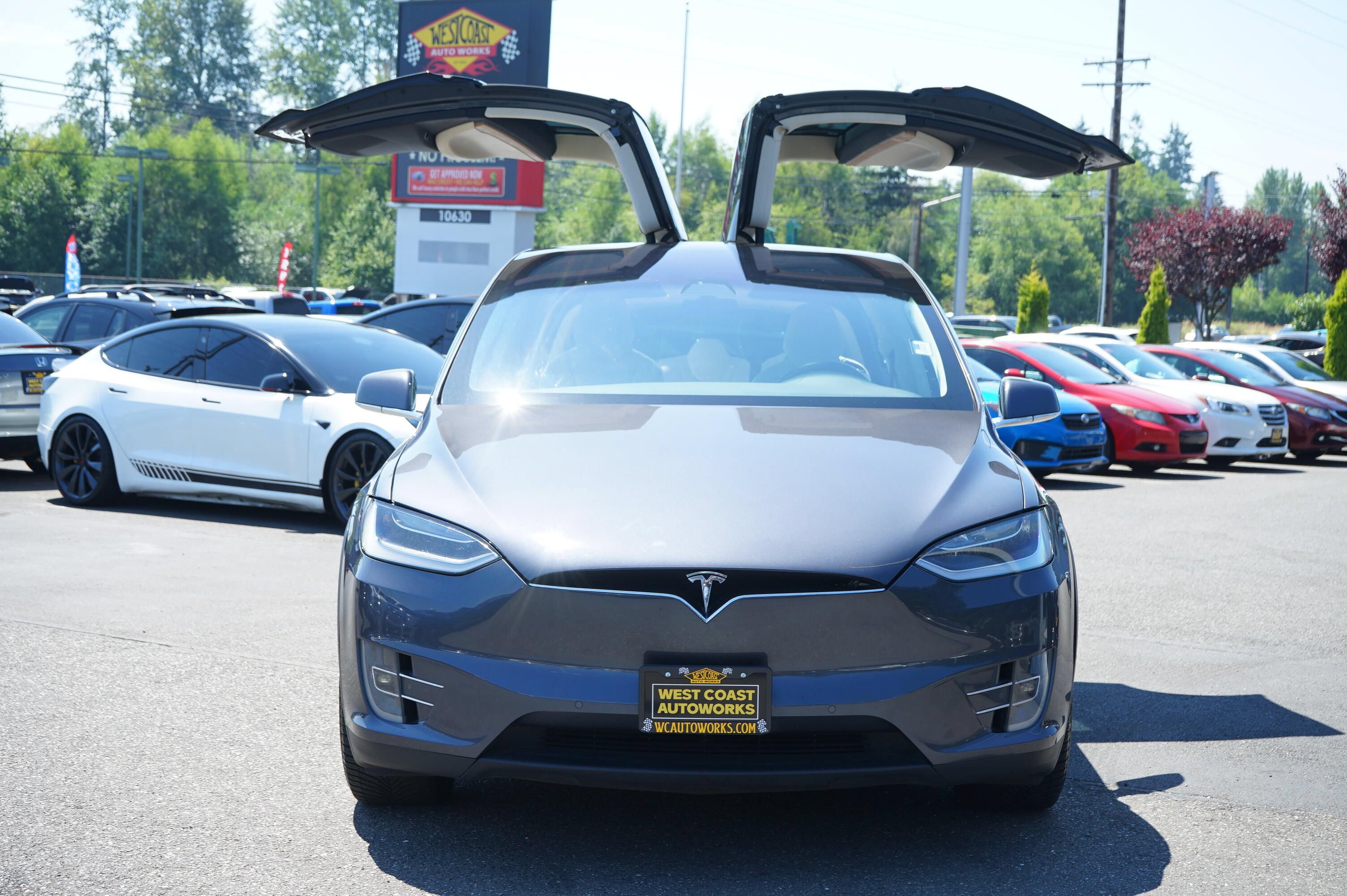 Used 2018 Tesla Model X 75D AWD/4WD image 10