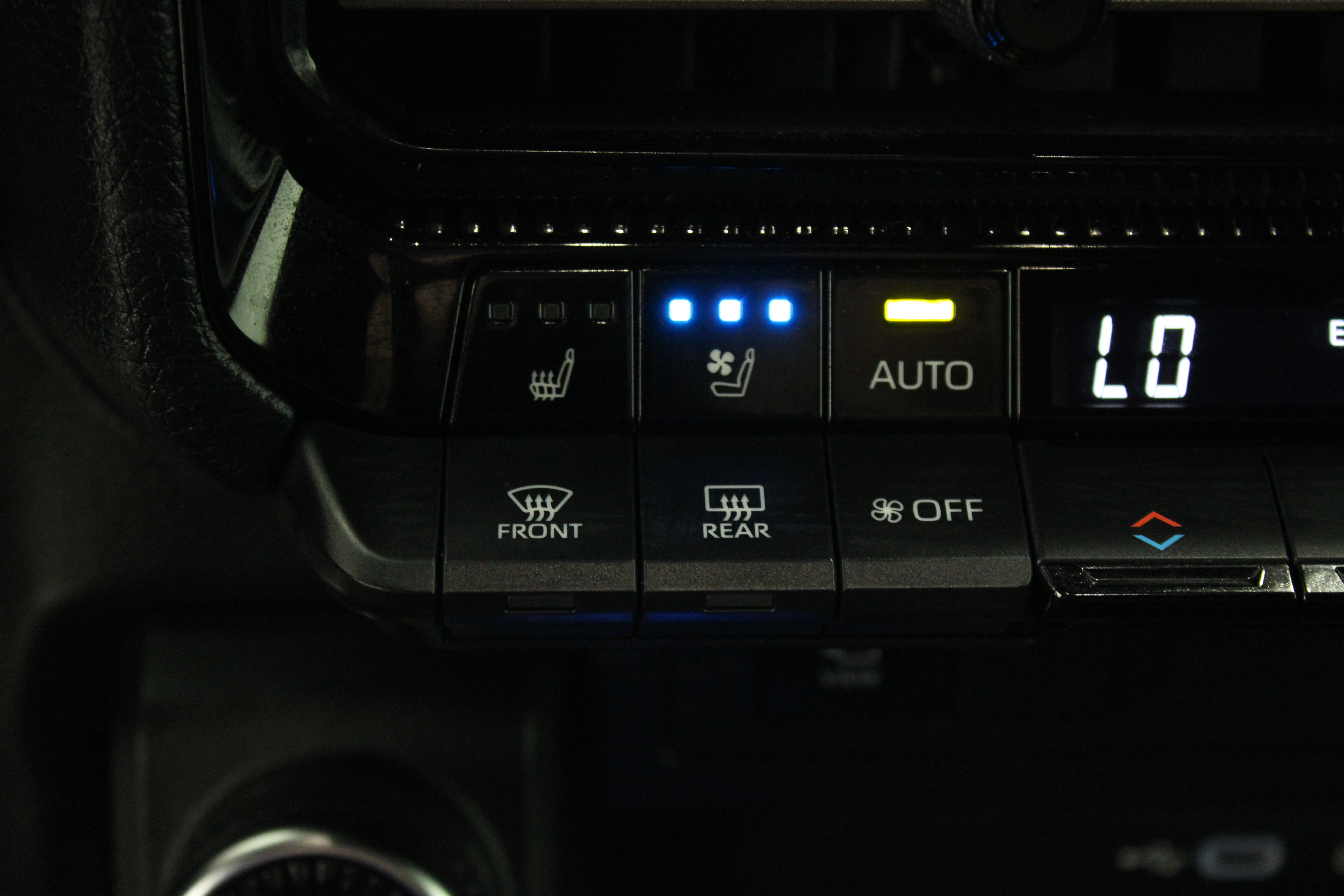 Used 2025 Toyota Land Cruiser w/ Premium Package AWD/4WD image 22