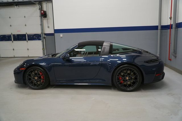 Certified 2026 Porsche 911 Targa 4 GTS AWD/4WD image 2