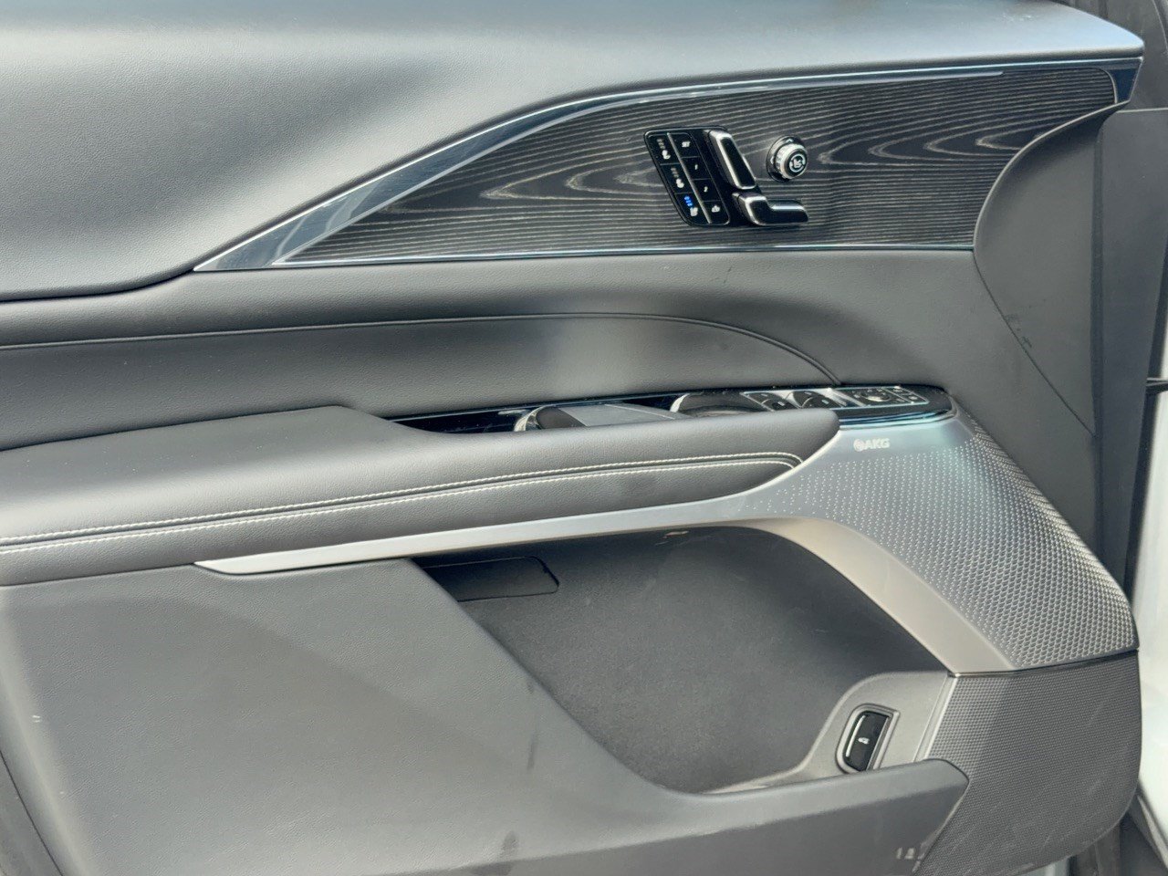 Certified 2024 Cadillac Lyriq Sport RWD image 14