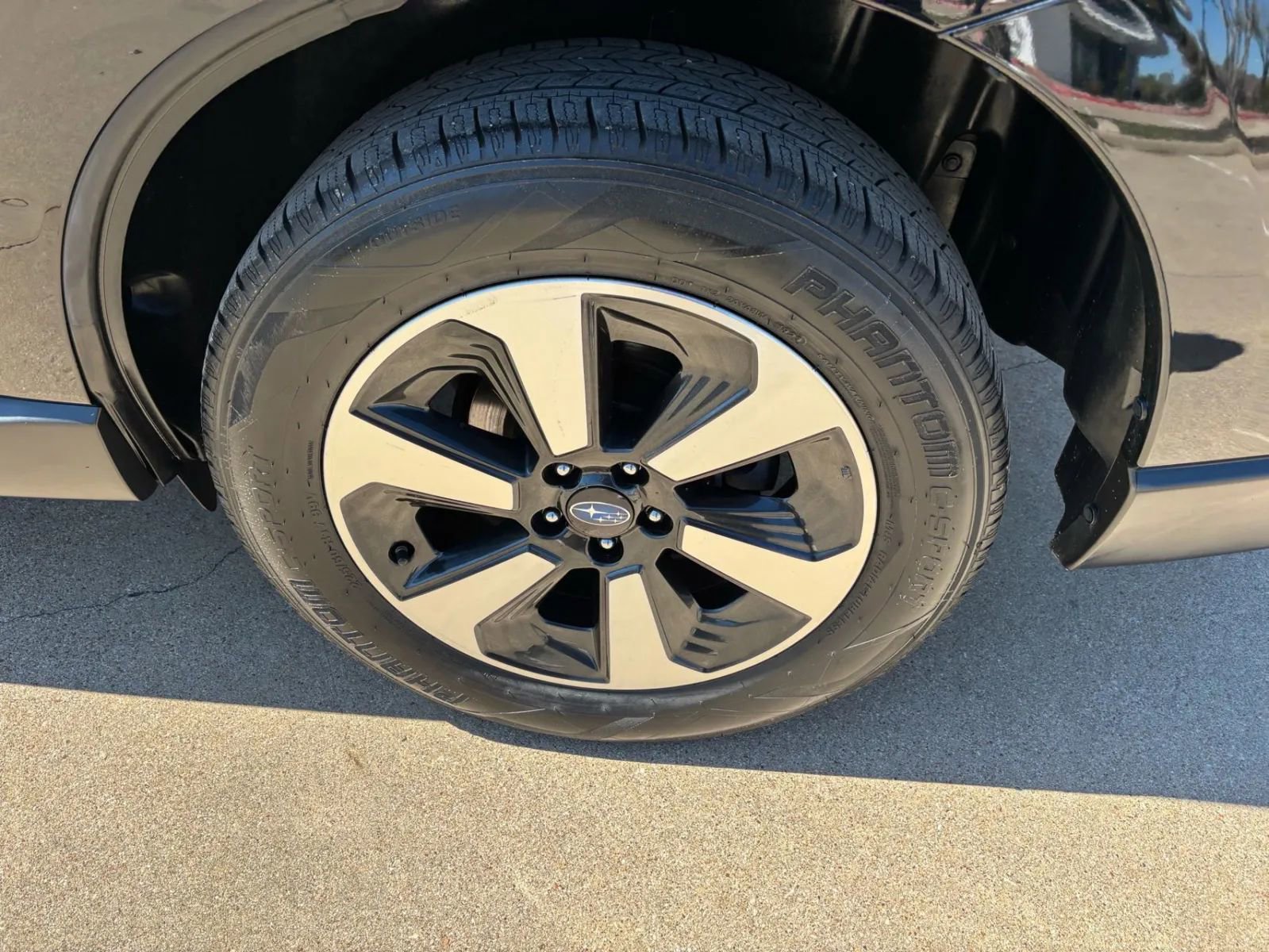 Used 2017 Subaru Forester 2.5i Limited AWD/4WD image 10