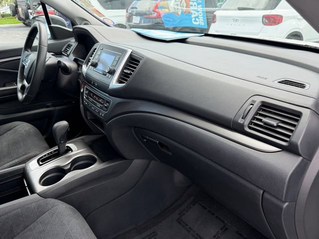 Used 2019 Honda Pilot LX image 18