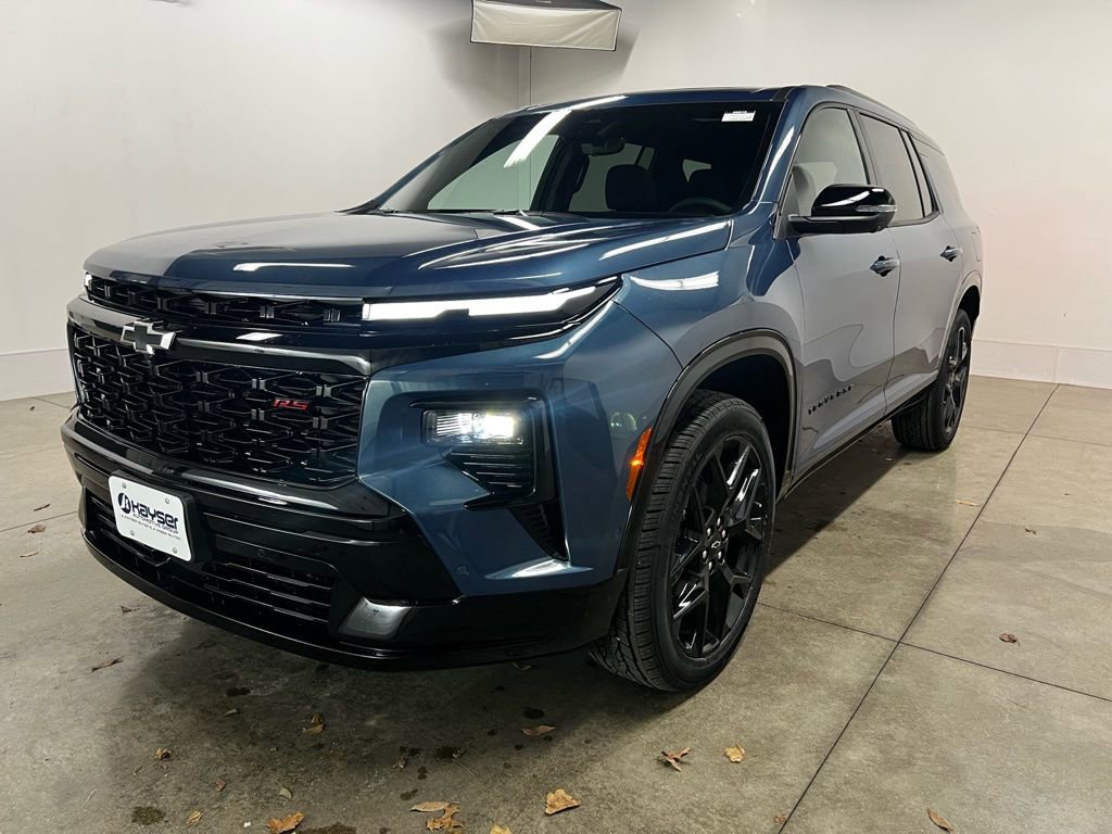 New 2026 Chevrolet Traverse RS w/ LPO, Floor Liner Package image 8