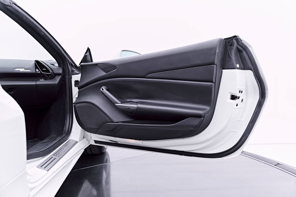 Used 2019 Ferrari 488 Spider RWD image 45
