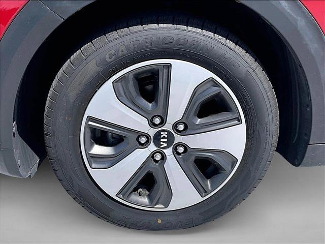 Used 2017 Kia Niro FE FWD image 8