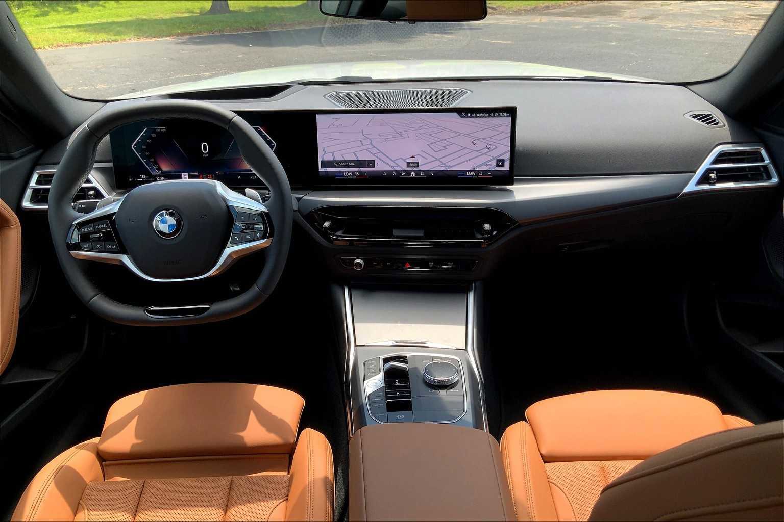 New 2025 BMW 230i Coupe w/ Premium Package RWD image 5