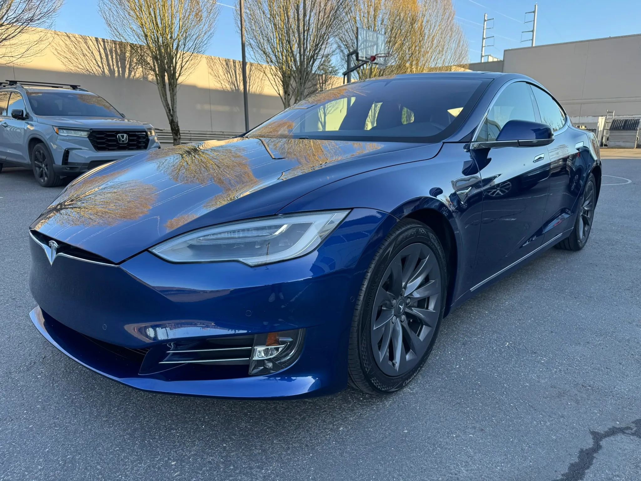 Used 2017 Tesla Model S 75D AWD/4WD image 4