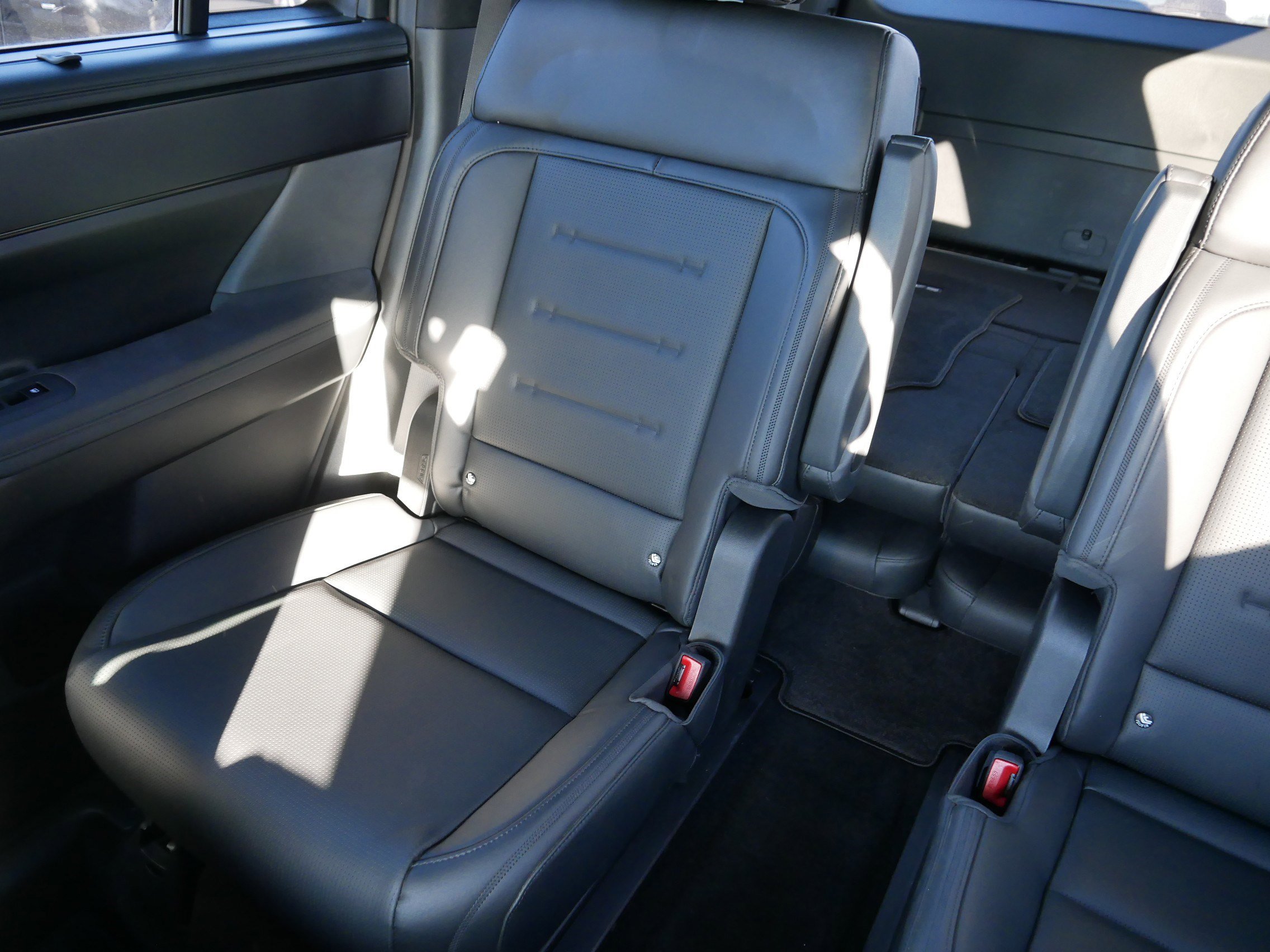 Used 2025 Hyundai Santa Fe Calligraphy image 12