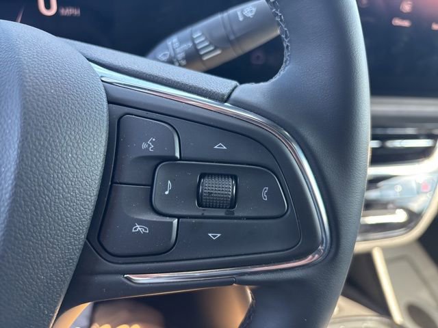 Used 2025 Buick Envista Avenir image 19