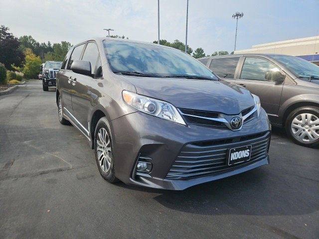 Used 2020 Toyota Sienna XLE