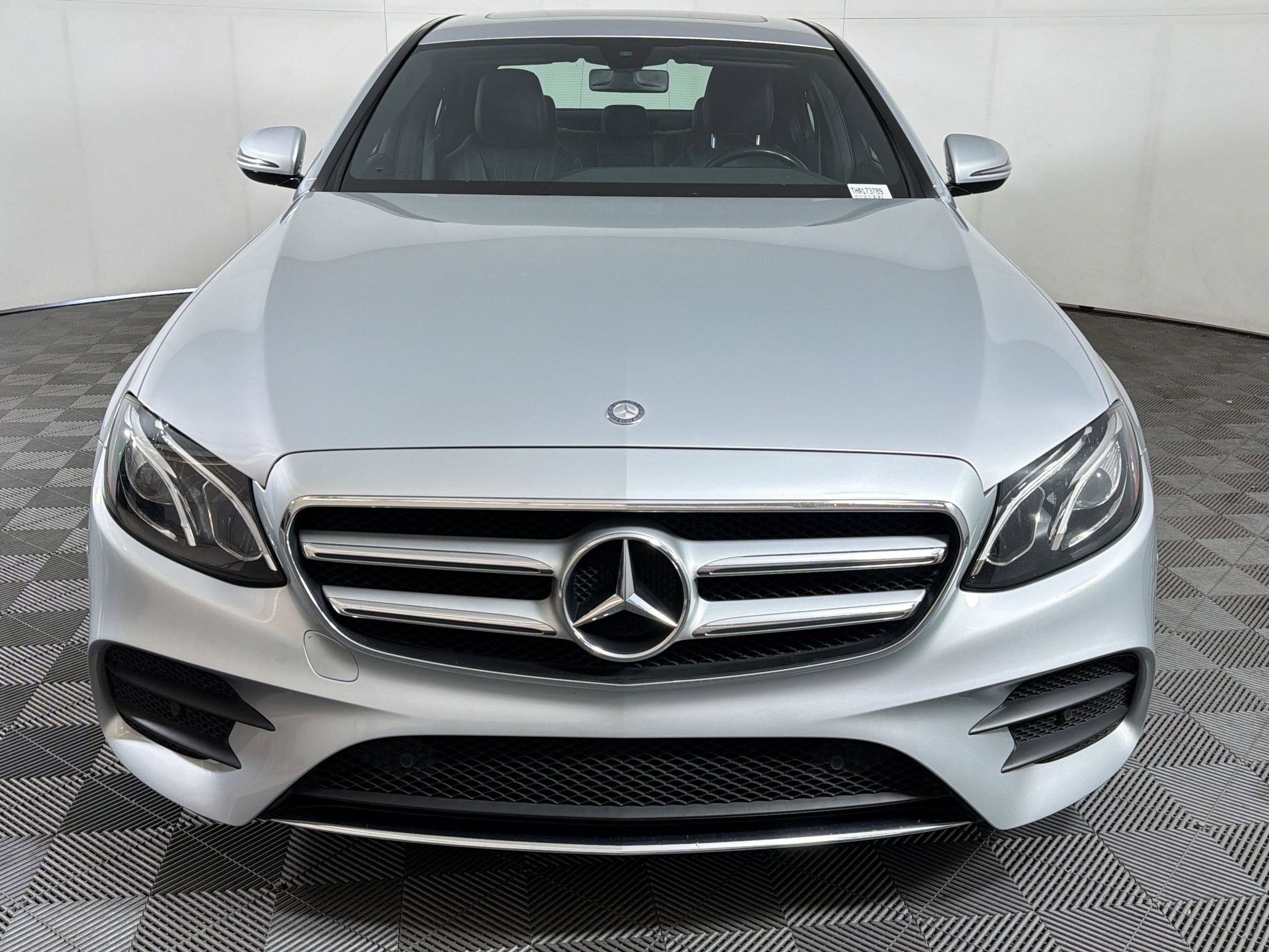 Used 2017 Mercedes-Benz E 300 4MATIC image 6
