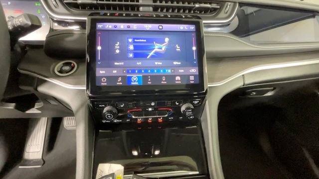 Used 2023 Jeep Grand Cherokee 4WD 4xe image 30