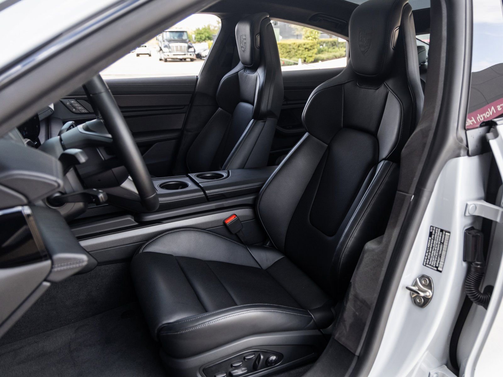 Used 2025 Porsche Taycan GTS image 5