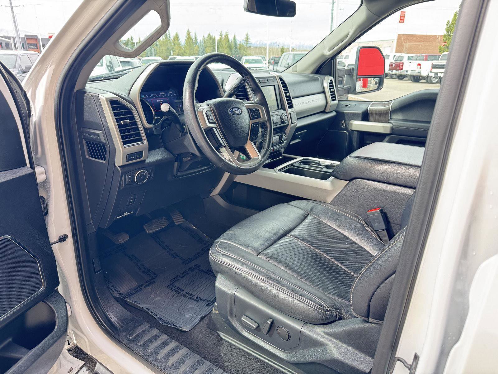 Used 2020 Ford F250 Lariat w/ Lariat Value Package AWD/4WD image 27