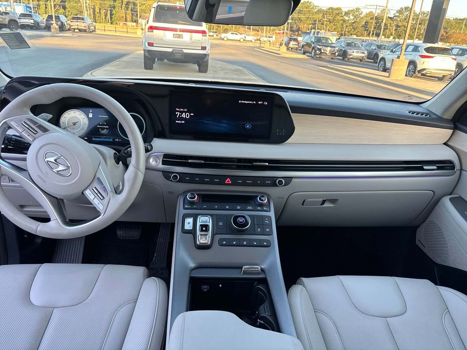 Used 2024 Hyundai Palisade Limited image 12