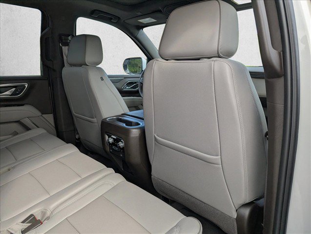 Used 2023 GMC Yukon SLT w/ SLT Premium Package AWD/4WD image 30
