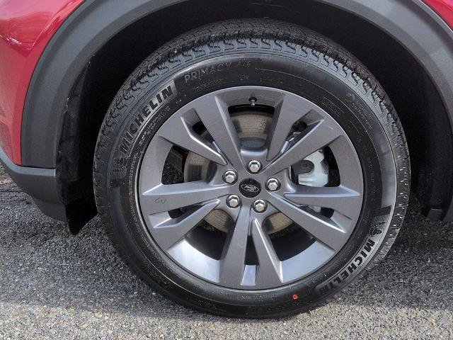Certified 2024 Ford Explorer XLT w/ Equipment Group 202A AWD/4WD image 31
