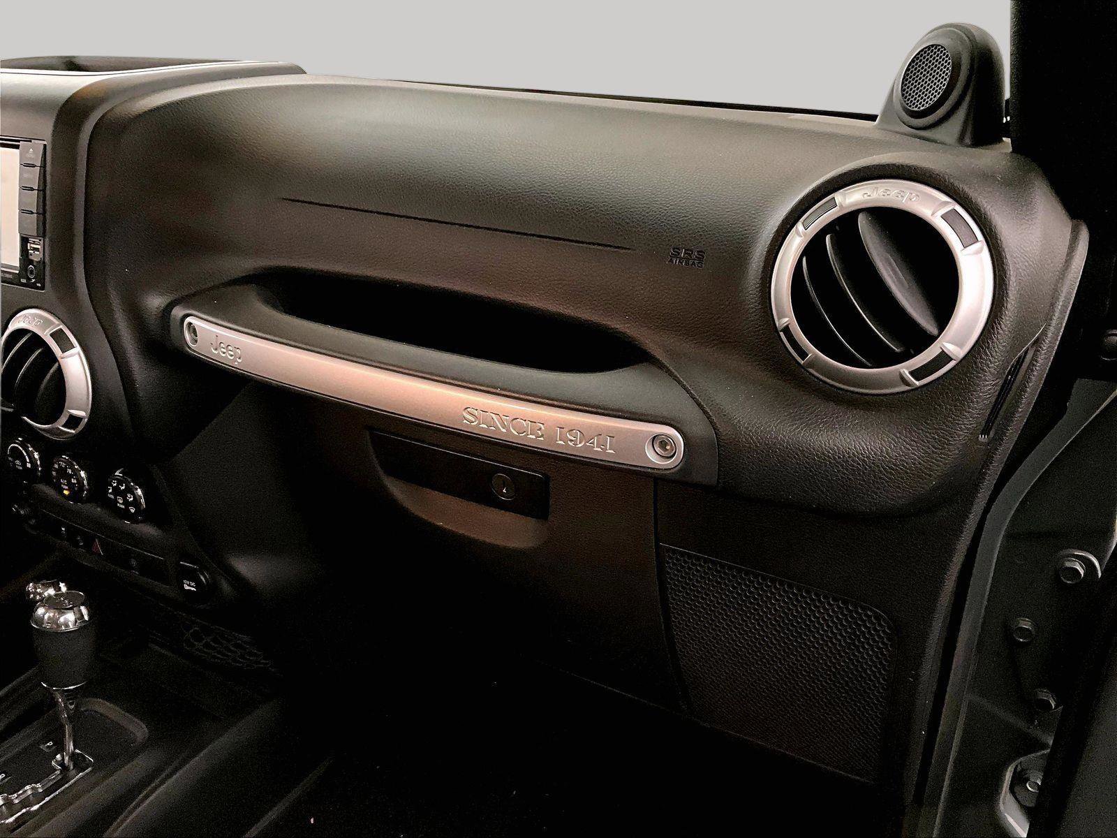 Used 2014 Jeep Wrangler Sahara w/ Dual Top Group image 16